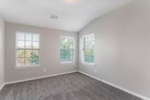 1441 Fox Run Dr, Irving, TX 75063 - Photo 24