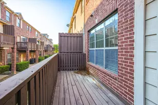 1441 Fox Run Dr, Irving, TX 75063 - Photo 14