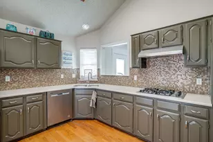 1307 Oriental Ave, Arlington, TX 76011 - Photo 4