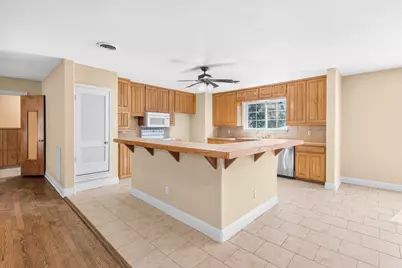 620 Oakwood Lane, Arlington, TX 76012 - Photo 12