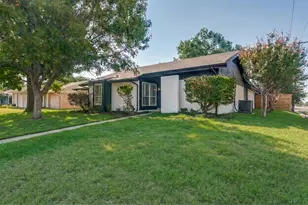 1742 Marblehead Dr, Lewisville, TX 75067 - Photo 2
