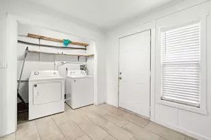 7356 Walling Ln, Dallas, TX 75231 - Photo 18