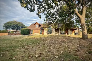 4230 Zachs Ct, Midlothian, TX 76065 - Photo 2