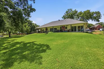 630 E Bridge Street, Granbury, TX 76048 - Photo 30