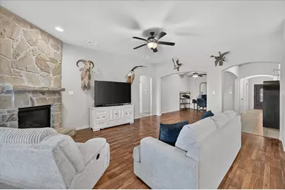 1309 Mesa Crest Drive, Fort Worth, TX 76052 - Photo 4