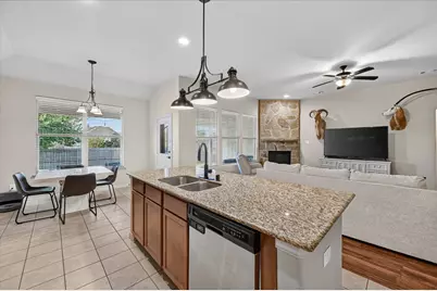 1309 Mesa Crest Drive, Fort Worth, TX 76052 - Photo 12