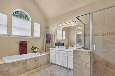 901 Brittany Drive, Lewisville, TX 75067 - Photo 26