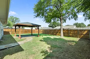 2033 Lymington Rd, Carrollton, TX 75007 - Photo 32