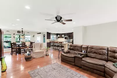 319 E Spring Valley Road, Richardson, TX 75081 - Photo 8