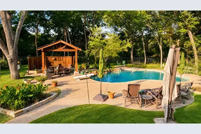 3122 Oakview Drive, Hurst, TX 76054 - Photo 2