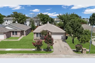 5132 Bedfordshire Drive, Fort Worth, TX 76135 - Photo 6
