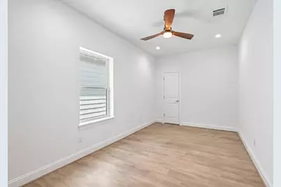 1221 W 16th Street #F, Houston, TX 77008 - Photo 26