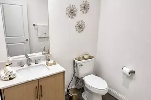 1221 W 16th St, Houston, TX 77008 - Photo 14