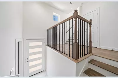 1221 W 16th Street #F, Houston, TX 77008 - Photo 4