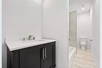 1221 W 16th Street #F, Houston, TX 77008 - Photo 24