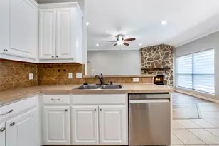 505 Cove Dr, Shady Shores, TX 76208 - Photo 16
