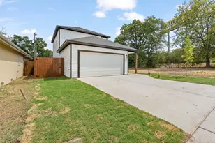 1427 Arizona Ave, Fort Worth, TX 76104 - Photo 2