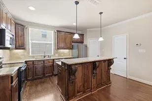 2500 Rockbrook Dr, Lewisville, TX 75067 - Photo 12