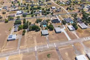 2941 N Mockingbird Ln, Midlothian, TX 76065 - Photo 2