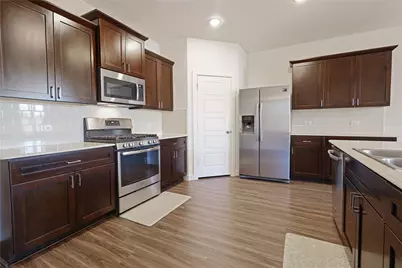 512 McCoy Drive, Van Alstyne, TX 75495 - Photo 8