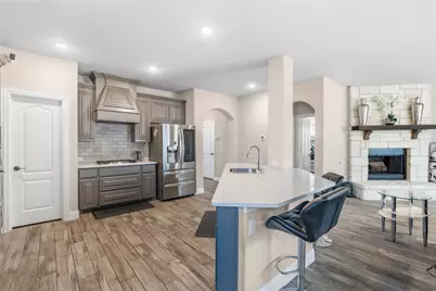 911 Royal Court, Mansfield, TX 76063 - Photo 10
