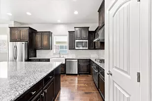 1209 9th St, Argyle, TX 76226 - Photo 14
