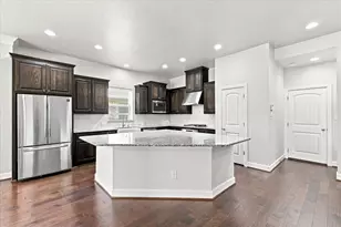 1209 9th St, Argyle, TX 76226 - Photo 12