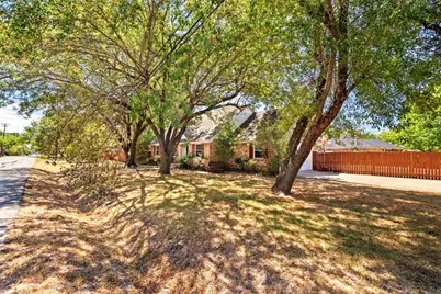 407 John Arden Drive, Waxahachie, TX 75165 - Photo 2