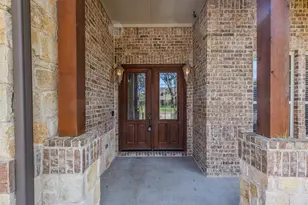 2007 Creekview Dr, Commerce, TX 75428 - Photo 2