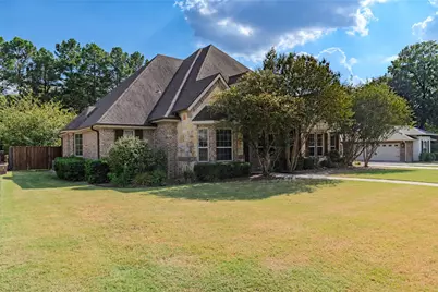 2007 Creekview Drive, Commerce, TX 75428 - Photo 6