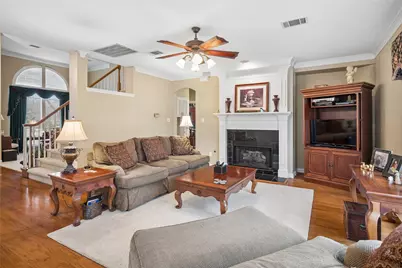 405 Royal Colonnade, Arlington, TX 76011 - Photo 6