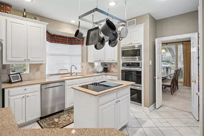 405 Royal Colonnade, Arlington, TX 76011 - Photo 12