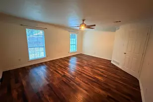 2206 Old Mill Rd, Carrollton, TX 75007 - Photo 6