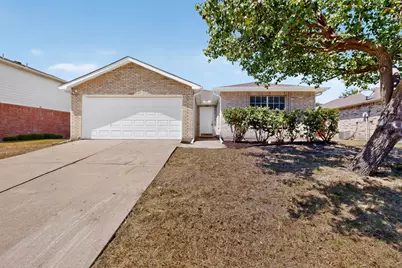 625 Spillway Drive, Little Elm, TX 75068 - Photo 2