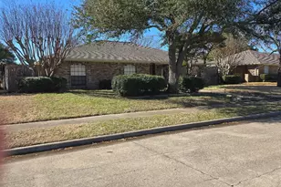 2004 Cherbourg Dr, Plano, TX 75075 - Photo 2