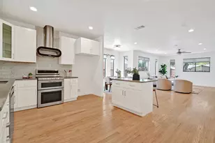 10827 Wallbrook Dr, Dallas, TX 75238 - Photo 10