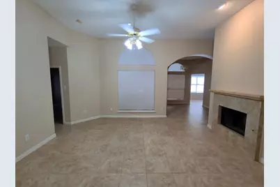 4819 Brady Court, Arlington, TX 76018 - Photo 2