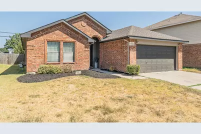 1056 Breeders Cup Drive, Fort Worth, TX 76179 - Photo 2