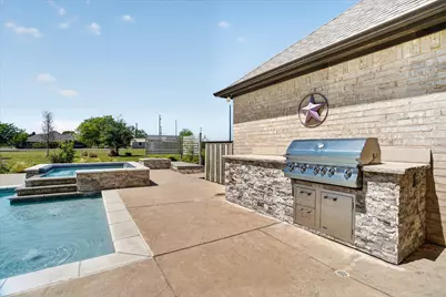 2000 Adams Lane S, Azle, TX 76020 - Photo 16