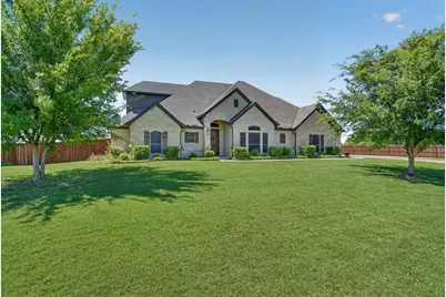 2000 Adams Lane S, Azle, TX 76020 - Photo 2