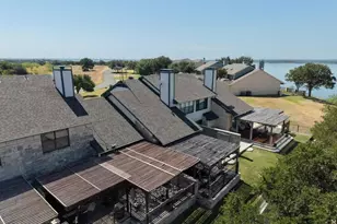 19083 White Bluff Dr, Whitney, TX 76692 - Photo 12