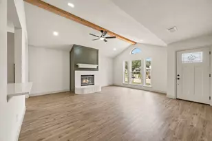 1804 Canyon Ridge St, Fort Worth, TX 76131 - Photo 4