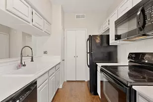 7151 Gaston Ave, Dallas, TX 75214 - Photo 4