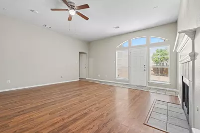 3604 Magnolia Circle, The Colony, TX 75056 - Photo 4