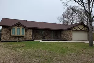5901 Crestwood Circle, North Richland Hills, TX 76180 - Photo 2