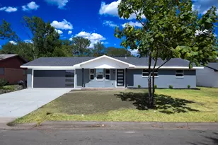 1121 Victoria St, Bellmead, TX 76705 - Photo 6