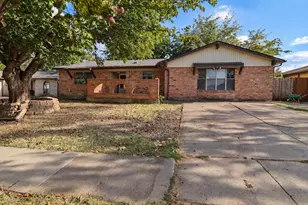 508 Grants Pkwy, Arlington, TX 76014 - Photo 1