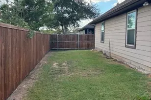 305 Sunnyside Dr, Trenton, TX 75490 - Photo 12