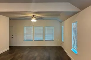 305 Sunnyside Dr, Trenton, TX 75490 - Photo 10