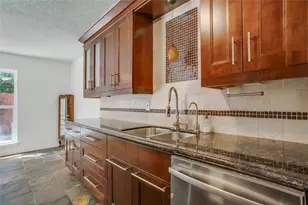 7444 E NW Hwy, Dallas, TX 75231 - Photo 4
